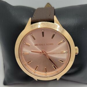 Michael Kors | Accessories | Michael Kors Leather Sawyer  display picture 2